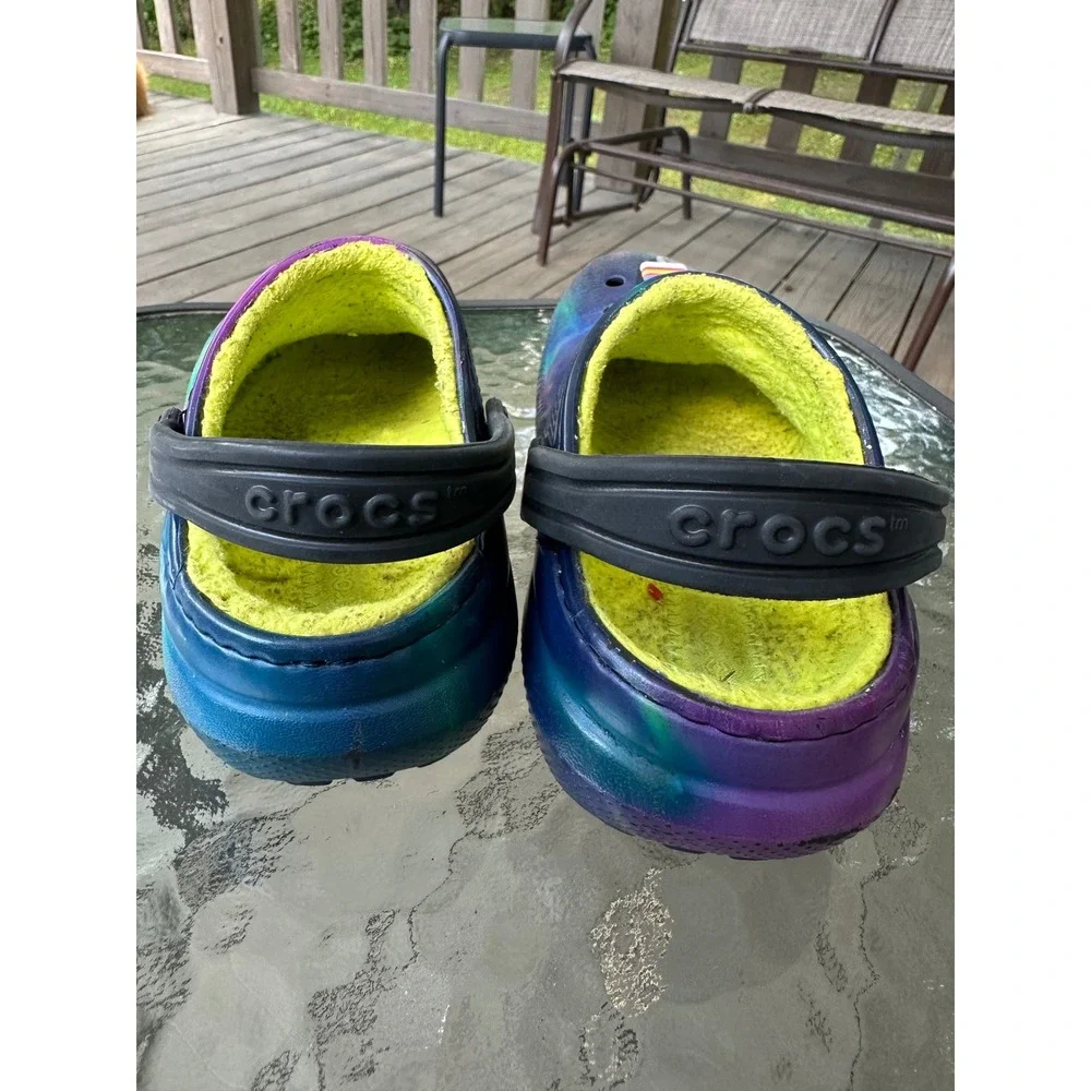 Kids Crocs Galaxy Clogs Tie Dye Fuzzy Lined Jibbitz Charms‎ Size C12 Unisex